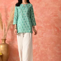 HARIKS Women Printed Round Neck Top With Palazzos Co-Ords-picture-20