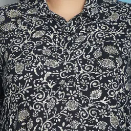 theRebelinme Floral Print Shirt Style Longline Top image 4