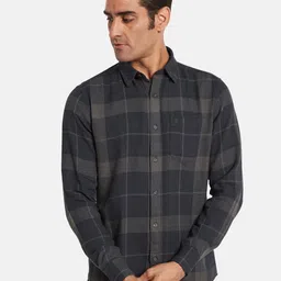 METTLE Men Opaque Checked Casual Shirt image 1