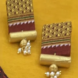 Laddki Artificial Beaded Fabric Jewellery Set image 3