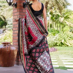 KALINI Red Cotton Blend Printed Sarees image 5