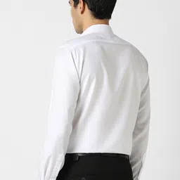 Van Heusen Men Textured Regular Fit Cotton Formal Shirt image 4