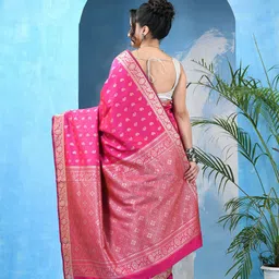 DESH BIDESH Woven Design Zari Kanjeevaram Saree image 2