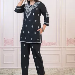 Juniper Women Floral Embroidered Regular Thread Work Pure Cotton Kurti with Trousers image 2