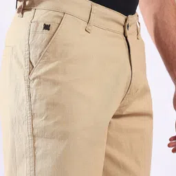 Hence Men Relaxed Fit Linen Mid-Rise Chino Shorts image 3