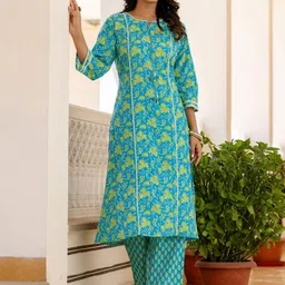 SKYLEE Women Floral Printed Kurta with Trousers & Dupatta image 5