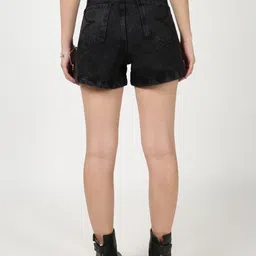 Bene Kleed Men Regular Fit High-Rise Denim Shorts image 3