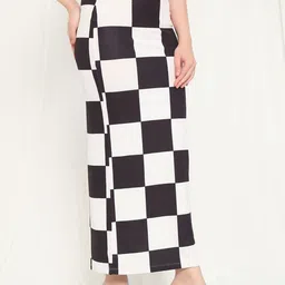 TANDUL Women Checked Printed A-line Maxi Skirts image 5