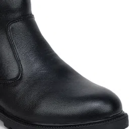 zoom shoes Boots For Women image 3