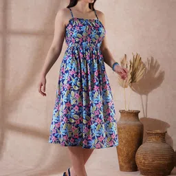 Globus Floral Print Square Neck Strappy Shoulder Gathered Fit & Flare Midi Fusion Dress image 2