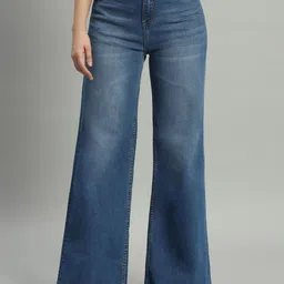 The Roadster Lifestyle Co Women High-Rise Light Faded Jeans-image-53