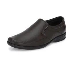G L Trend Men Brown Slip-On Shoes image 2