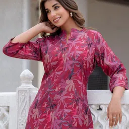 KALINI Women Floral Printed Regular Kurta with Trousers image 4