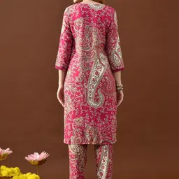 BKApparels Women Paisley Printed Regular Pure Cotton Kurta with Trousers image 3