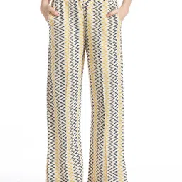 Bewakoof Women Printed Cotton Relaxed High-Rise Parallel Trousers-picture-39