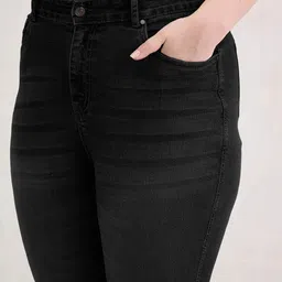 SASSAFRAS Curve Women Bootcut Mid-Rise Light Fade Stretchable Jeans image 2