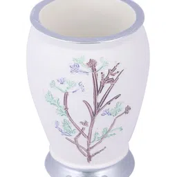 Myntra Elegant Homes White & White 4 piece Floral Resin Bath Accessories Set image 3