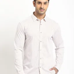 Indian Terrain Men Classic Fit Micro Ditsy Printed Spread Collar Pure Cotton Casual Shirt-image-12