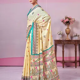 Garden Vareli Women Ethnic Motifs Printed Saree image 4