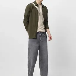 LINARIA Men Classic Regular Fit Mid-Rise Light Fade Stretchable Jeans image 4