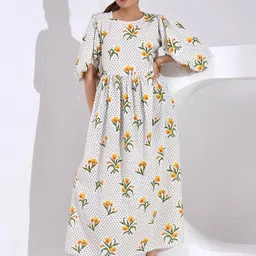 SIDDHO HUM Women Floral Print Bell Sleeve Fit and Flare Maxi Dress image 4