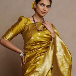 Subham Woven Design Zari Silk Blend Banarasi Saree  with Blouse Piece image 1