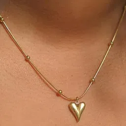 DIVASTRI Gold-Plated Stainless Steel Heart Shaped Pendant with Chain image 5