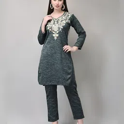 FNOCKS Women Ethnic Motifs Embroidered Thread Work Kurta with Trousers-picture-13