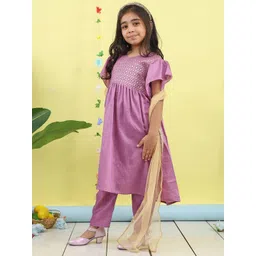 here&now x kinder kids Here&Now X Kinder Girls Floral Printed V-Neck Pure Cotton Kurta & Trousers With Dupatta image 5