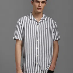 Louis Philippe Jeans Men Cuban Collar Vertical Striped Cotton Casual Shirt-picture-33