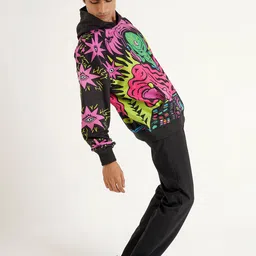 Clazzey Men Printed Hooded Sweatshirt image 5