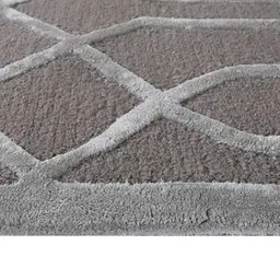 saraswatii global Grey & White Geometric Anti-Skid Woollen Carpet image 3