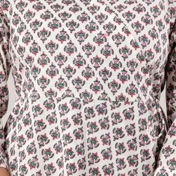 Rangun Geometric Regular Sleeves Top image 5