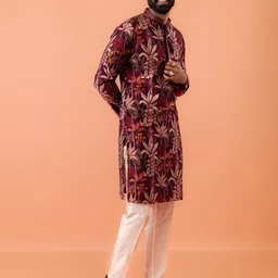 KISAH Men Mandarin Collar Floral Printed Kurta image 5