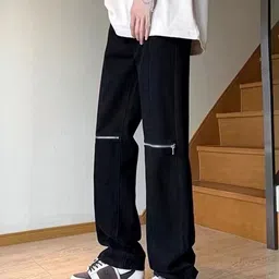 StyleCast Men Regular Fit Mid-Rise Slash Knee Jeans-picture-11