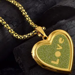 ADMIER Unisex Gold-Plated Heart Shaped Photo Locket Pendant with Chain-picture-11