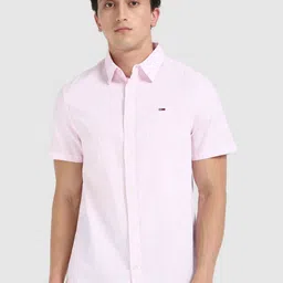 Tommy Hilfiger Men Spread Collar Textured Cotton Casual Shirt-image-77