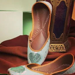 LORYPHILORY Women Embellished Mojaris Flats-picture-7
