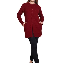Varenyam Women Cable Knit Longline Cardigan image 4