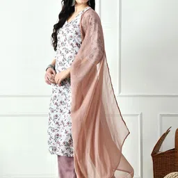 SZN Women Floral Printed Regular Kurta with Trousers & With Dupatta-image-70