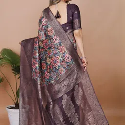HERE&NOW Floral Silk Blend Handloom Banarasi Saree image 4