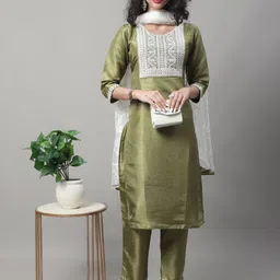 VredeVogel Women Embroidered Kurta with Trousers & Dupatta-image-28