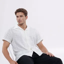 Celio Men Classic Fit Textured Cuban Collar Cotton Regular Fit Casual Shirt image 5