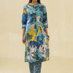 Suha Women Floral Printed Calf Length Regular Straight Kurta with Trousers-picture-11