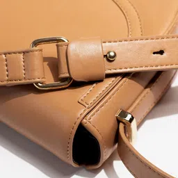 THE MESSY CORNER Structured Sling Bag image 2