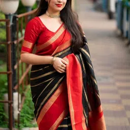 PRISHA FASHION Woven Design Zari Pure Cotton Banarasi Saree image 4