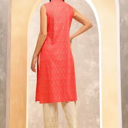 Anouk Rustic Floral Printed Mandarin Collar Sleeveless Straight Kurta image 5