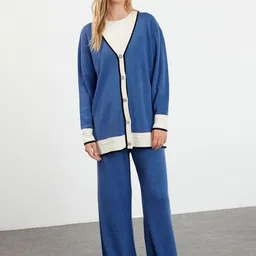 Trendyol Colorblocked Top & Trouser Co-Ords-picture-39