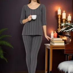 TRENDY RABBIT Women Round Neck Striped Thermal Set-image-88