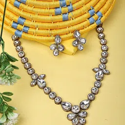 Dhivara Copper-Plated Kundan Stone-Studded Jewellery Set-image-2